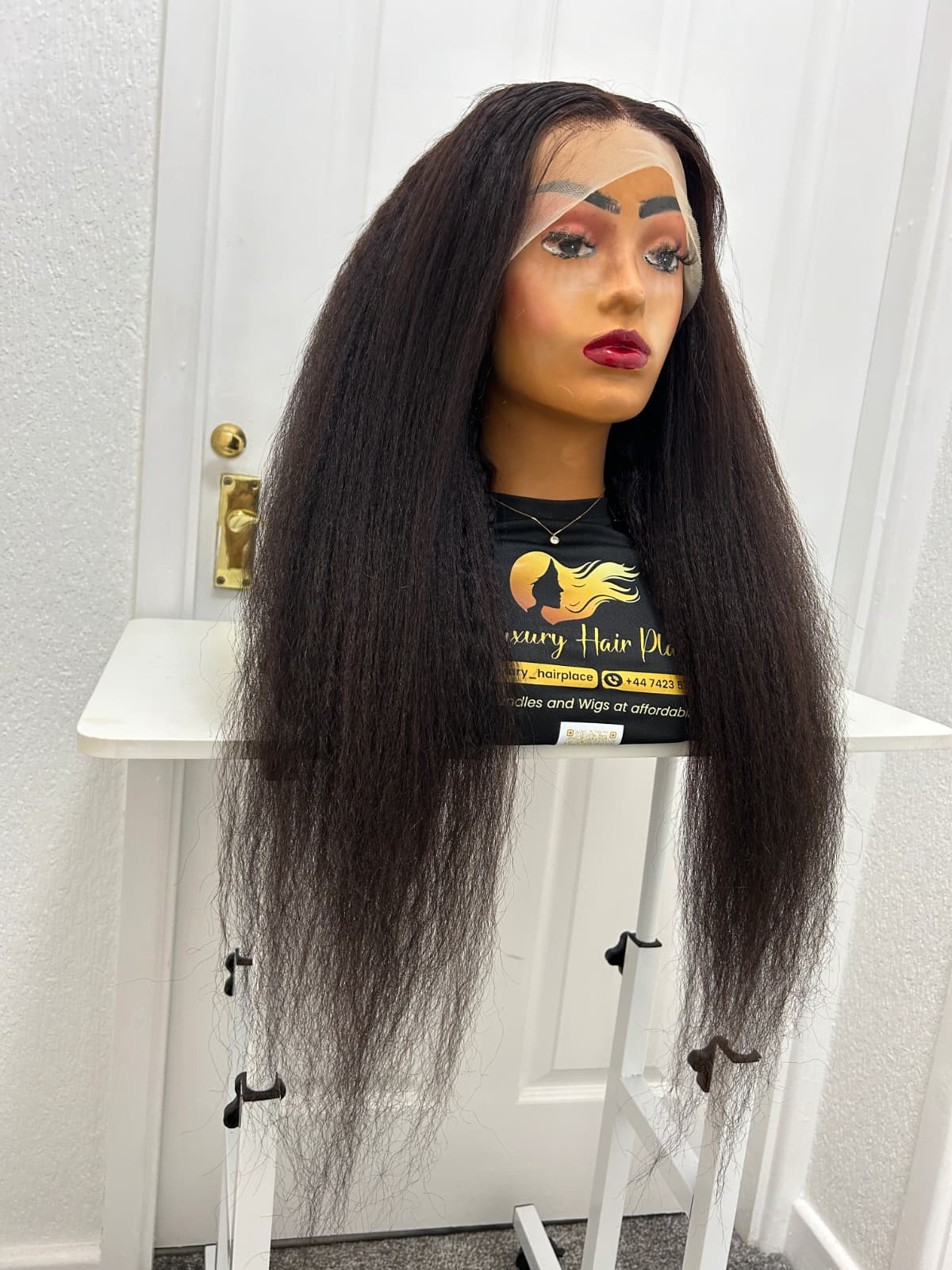 Long Wig with Wavy Ends - Natural Movement