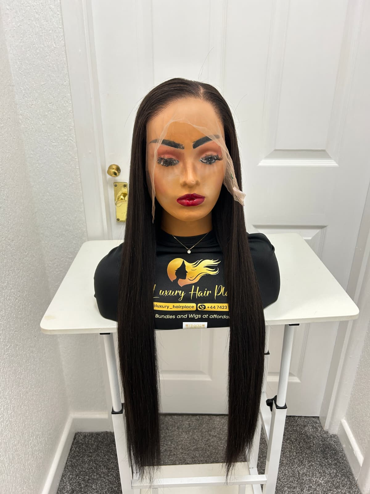 Sleek Straight Black Wig - Professional Look